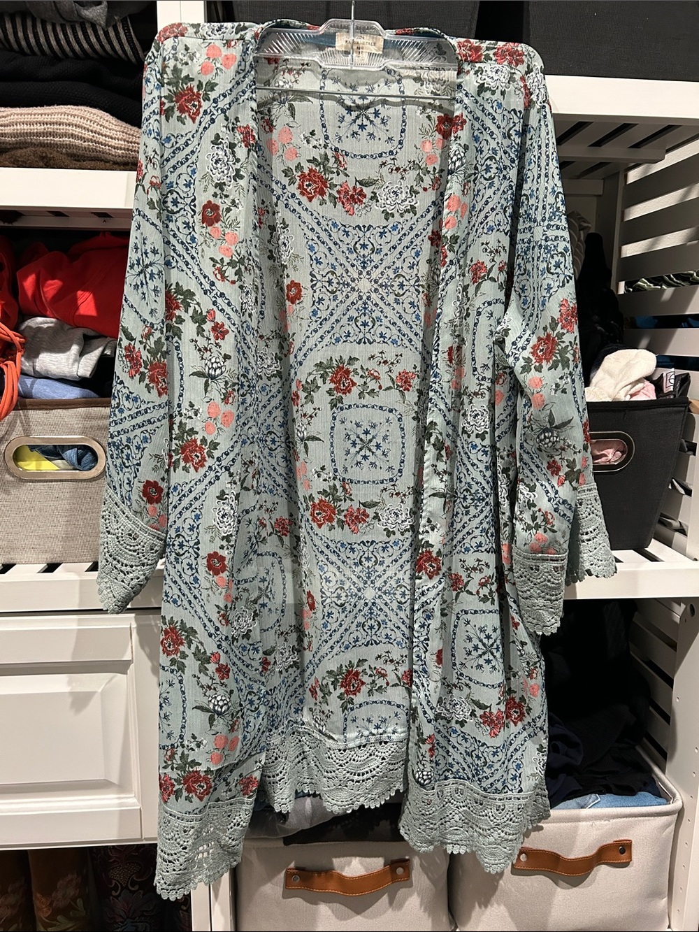 Light Green Floral Crochet Trim Kimono